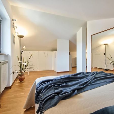 5 Miglia Apartment La Mansarda A Collegno Eksteriør billede